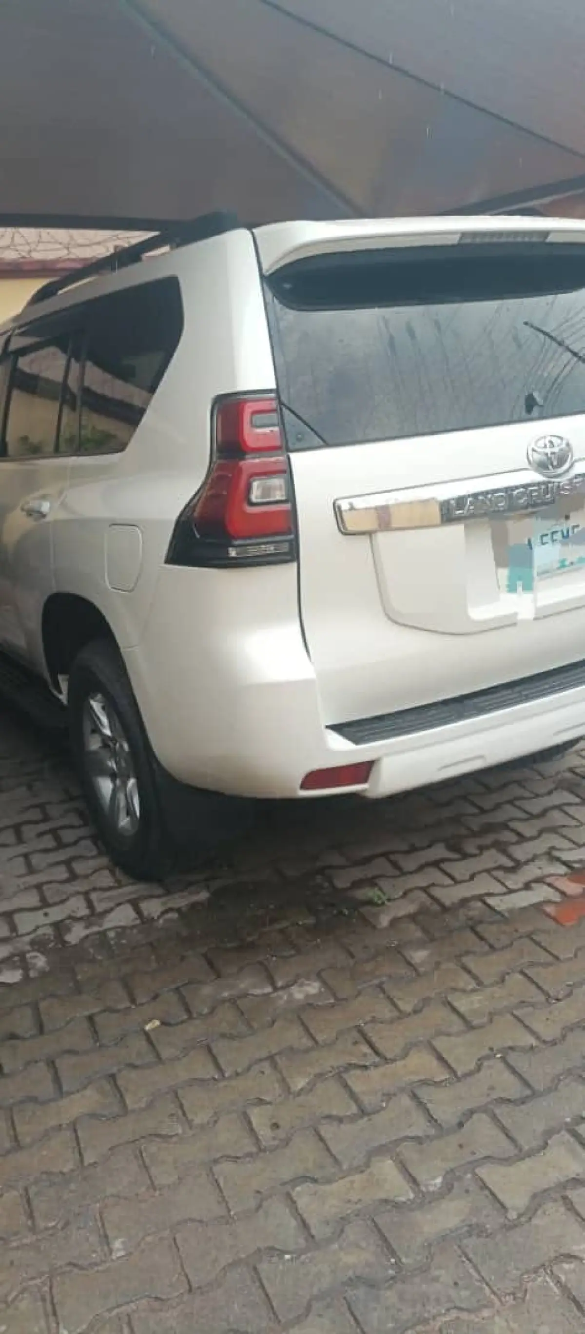 Pre-owned 2017 Toyota Prado Txl - Image 12