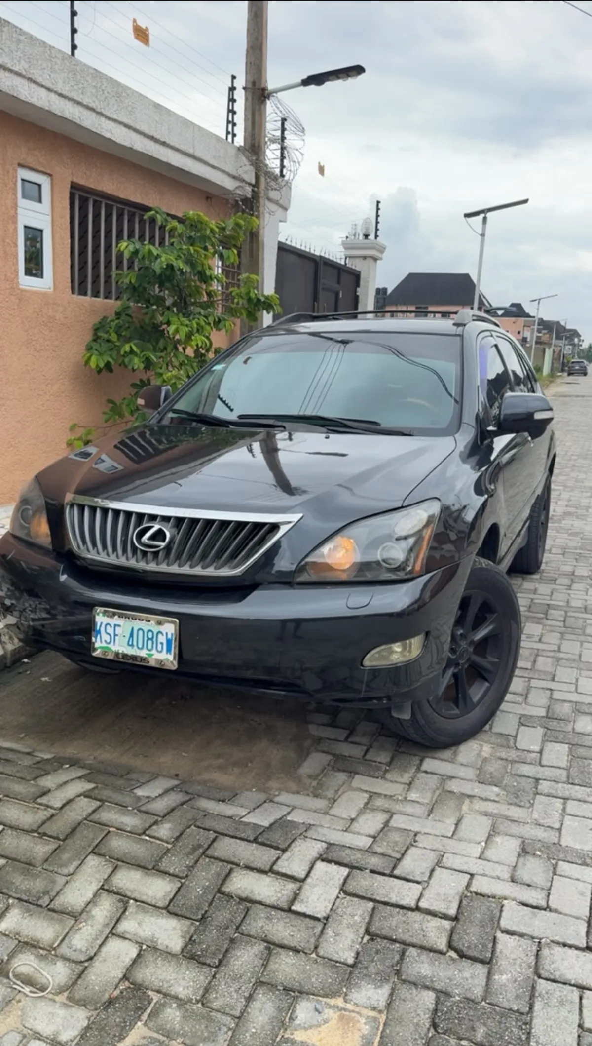 Clean Registered 2009 Lexus RX350 With LRI Lights - Image 1