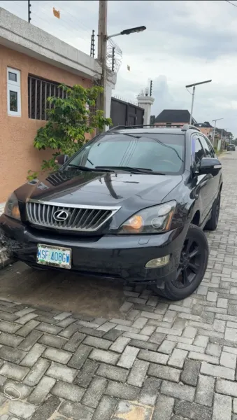 Clean Registered 2009 Lexus RX350 With LRI Lights