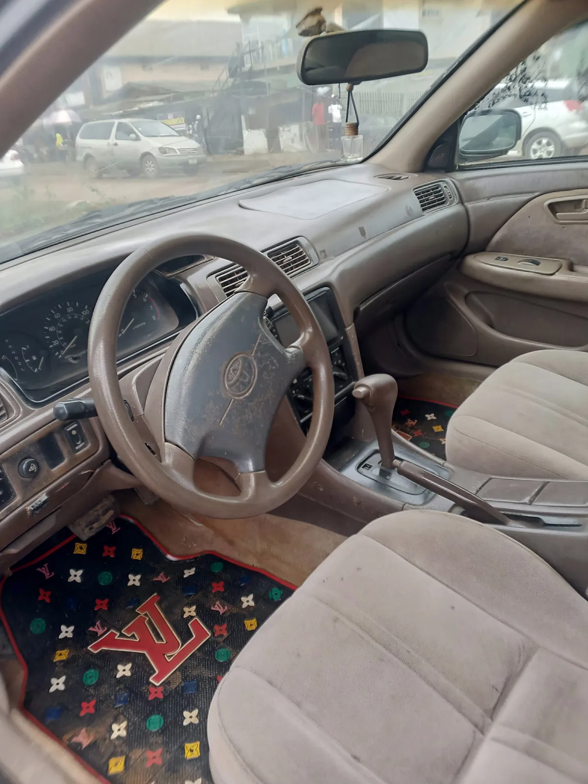 Toyota Camry 98 - Image 5