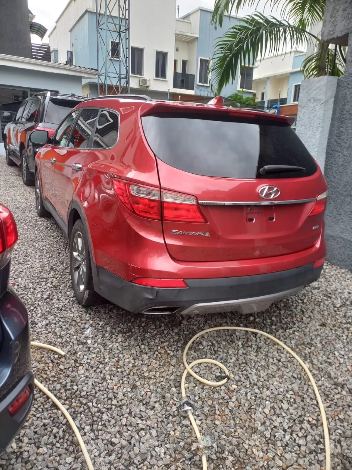 Foreign Used 2013 Hyundai Santa Fe AWD - Image 10