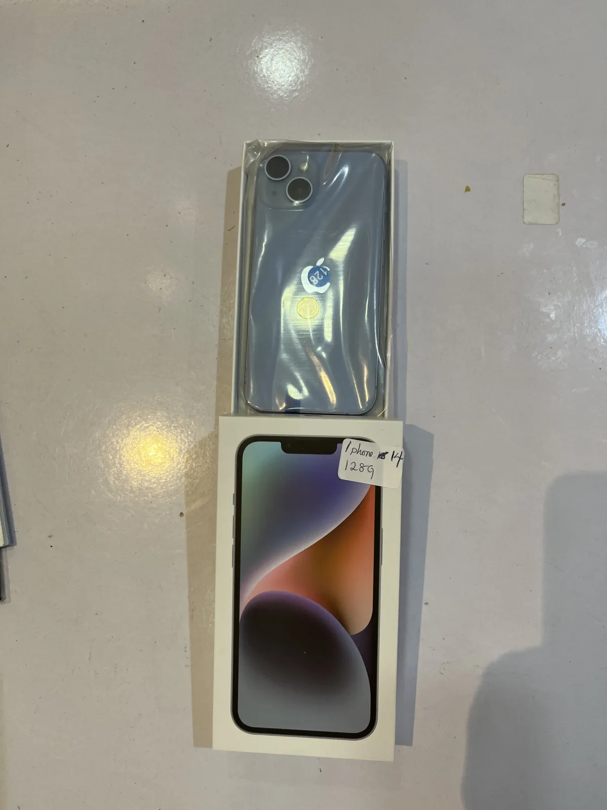 iPhone 14 128G - Image 1