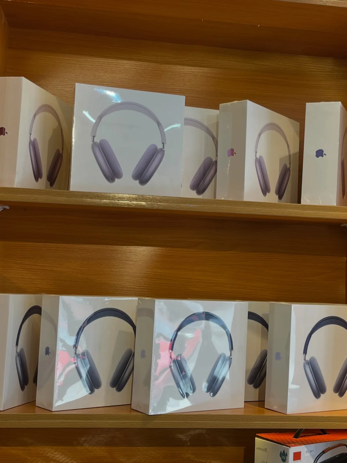 AirPods Max(light purple) - Image 1
