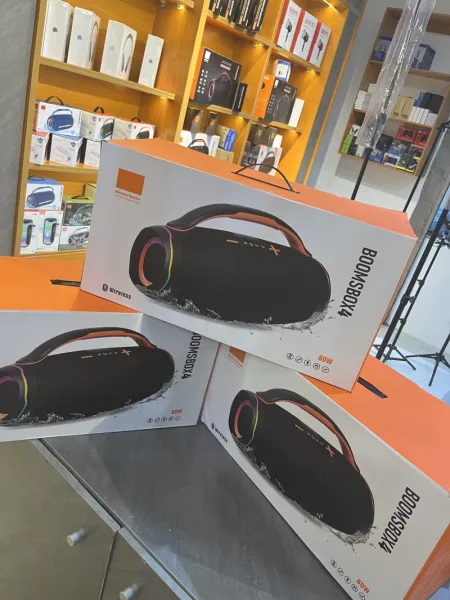 BOOMSBOX4