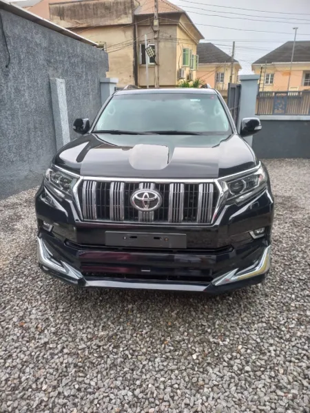 Brand New Standard 2023 Toyota LandCruiser Prado VX