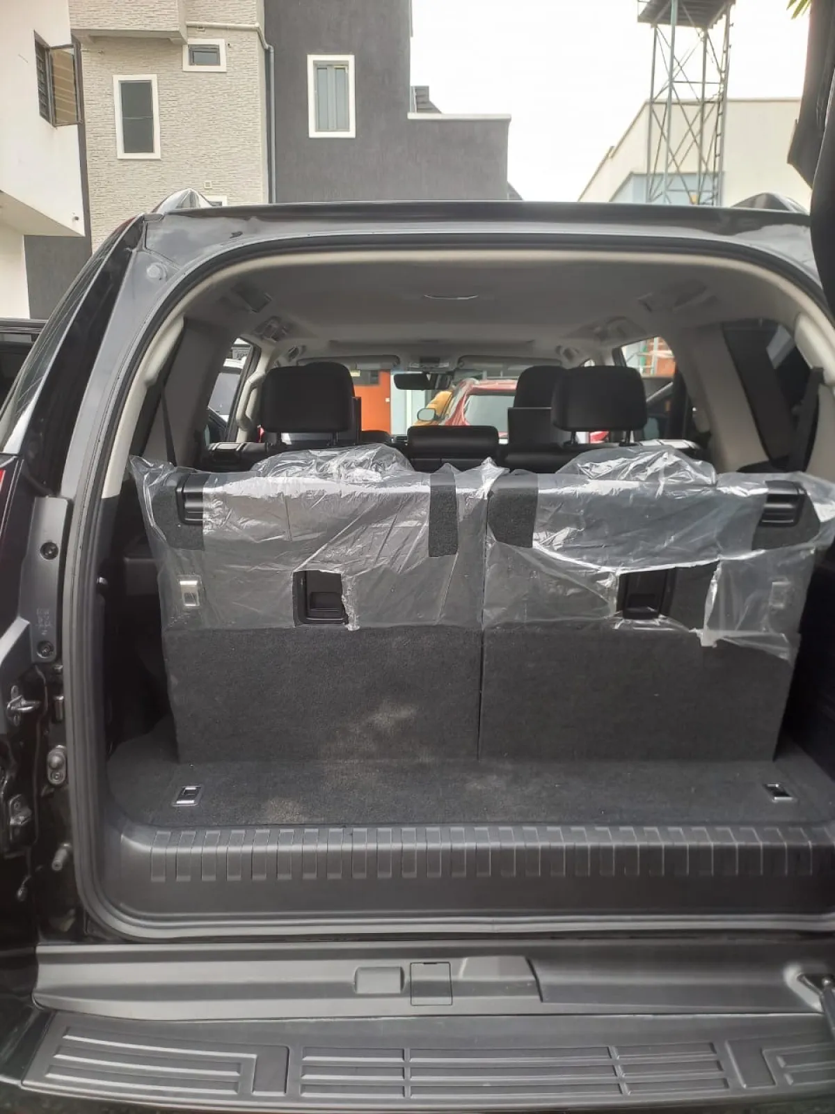 Brand New Standard 2023 Toyota LandCruiser Prado VX - Image 6