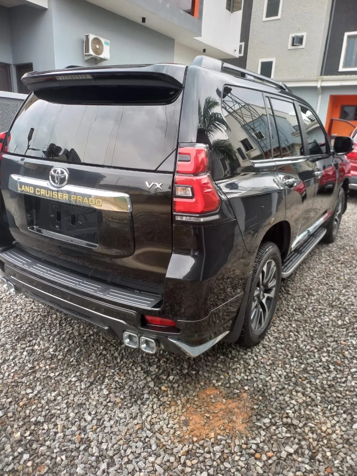 Brand New Standard 2023 Toyota LandCruiser Prado VX - Image 10