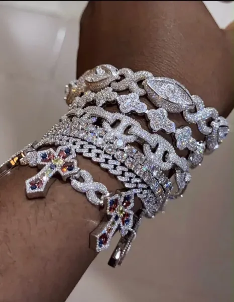 Gold Jewelry & Necklaces Shop Beautiful Pieces Today