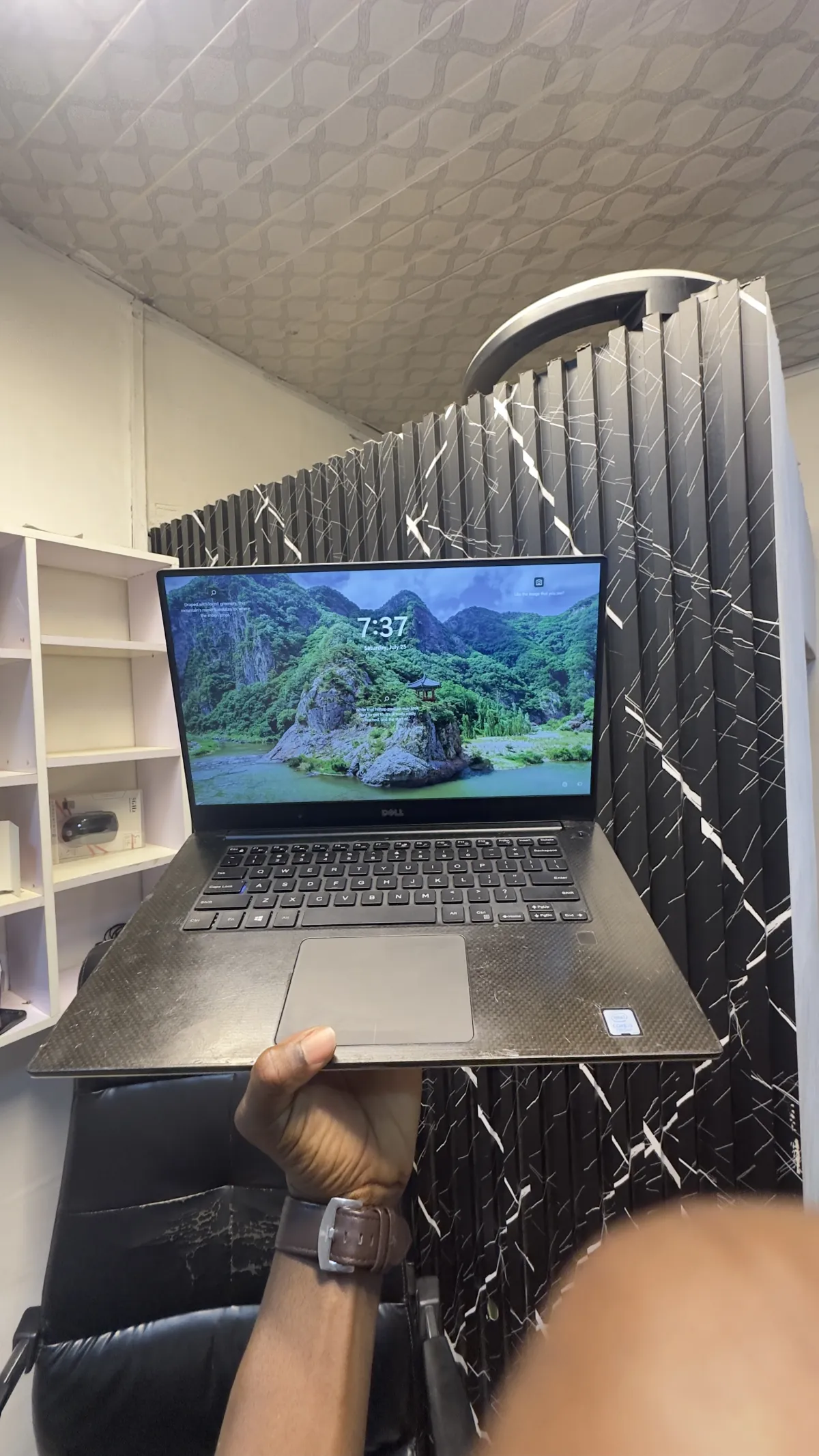 DELL XPS 15 9560 - Image 2