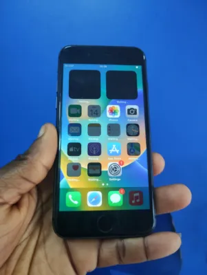 APPLE IPHONE 8 64GB.