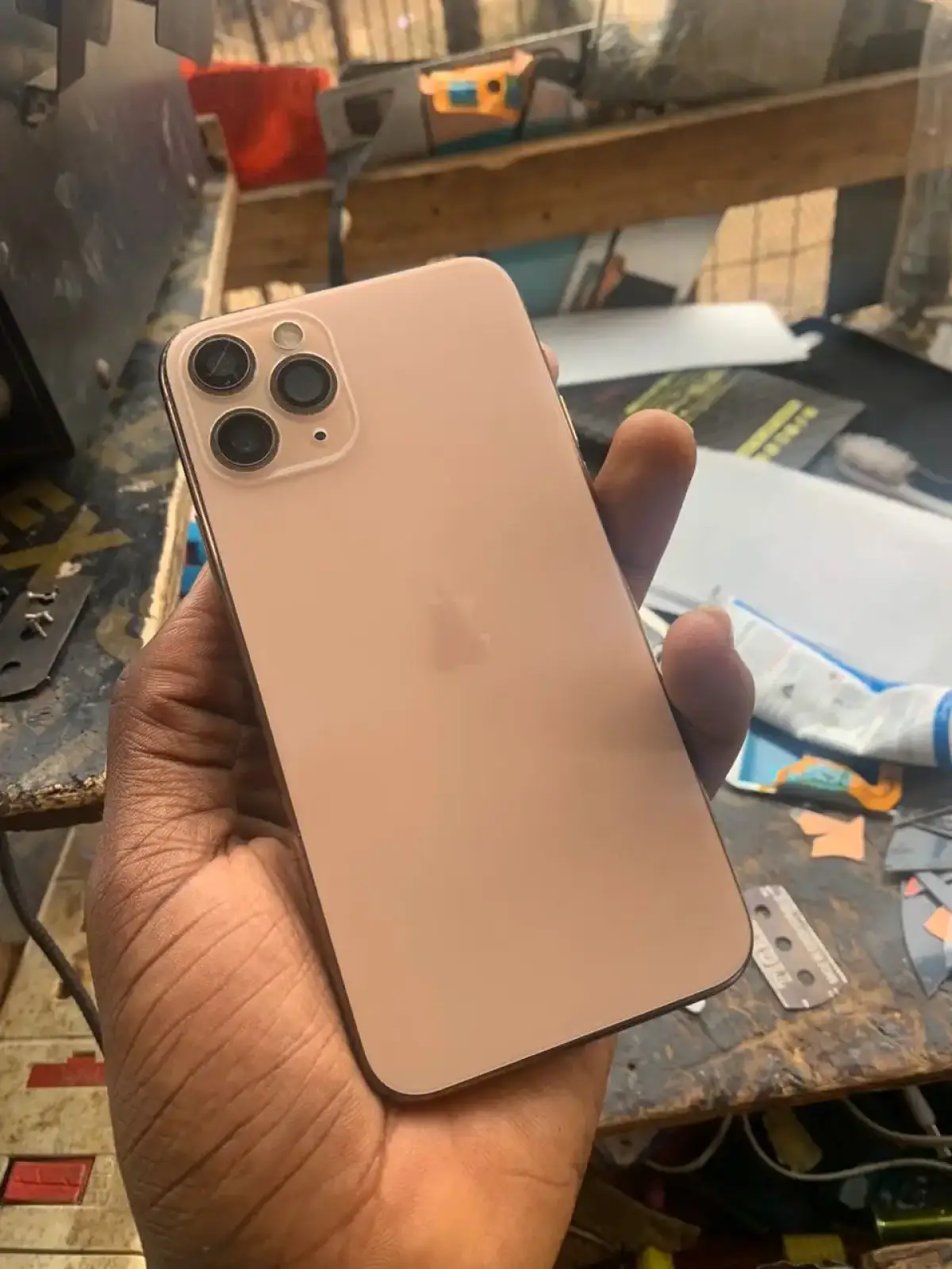 iPhone 11 Pro - Image 1