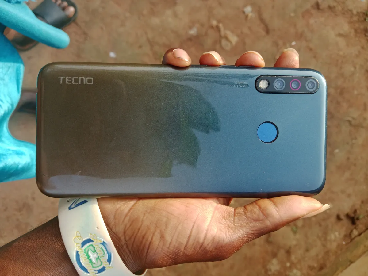 Techno camon 12 4gbram 64gb - Image 1