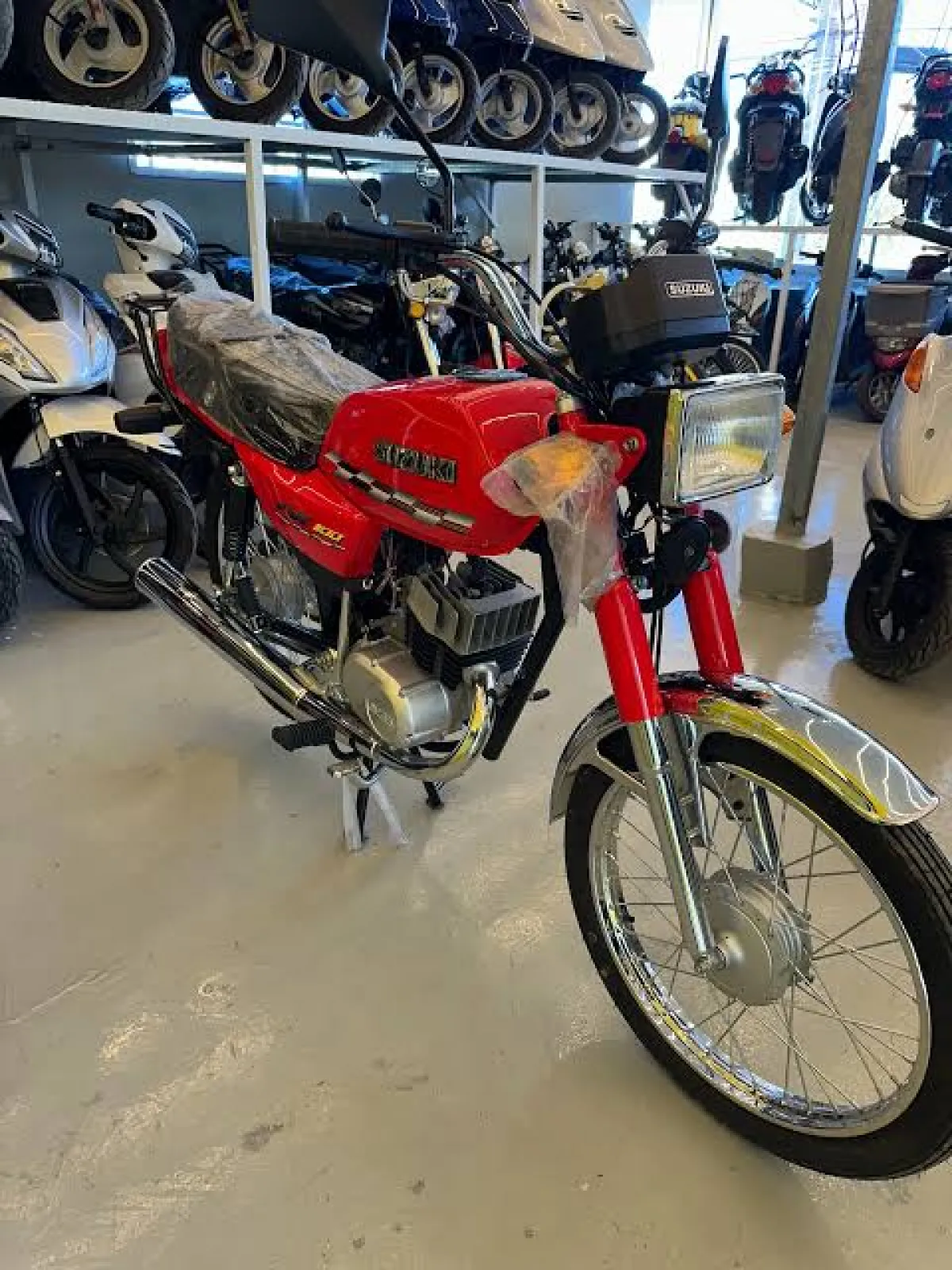 Suzuki Ax100 - Image 7