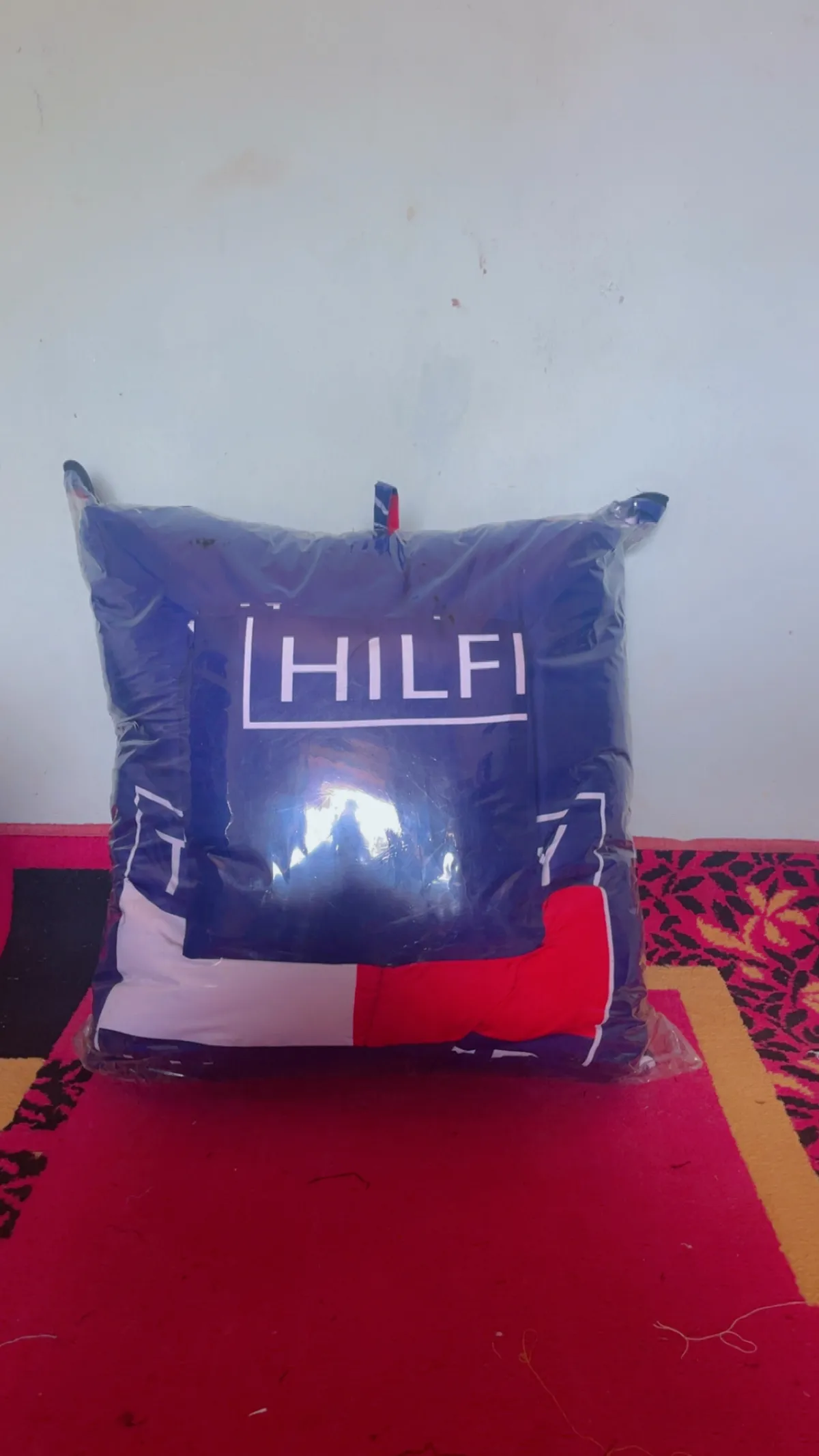 6 and half Duvet sets - Image 2