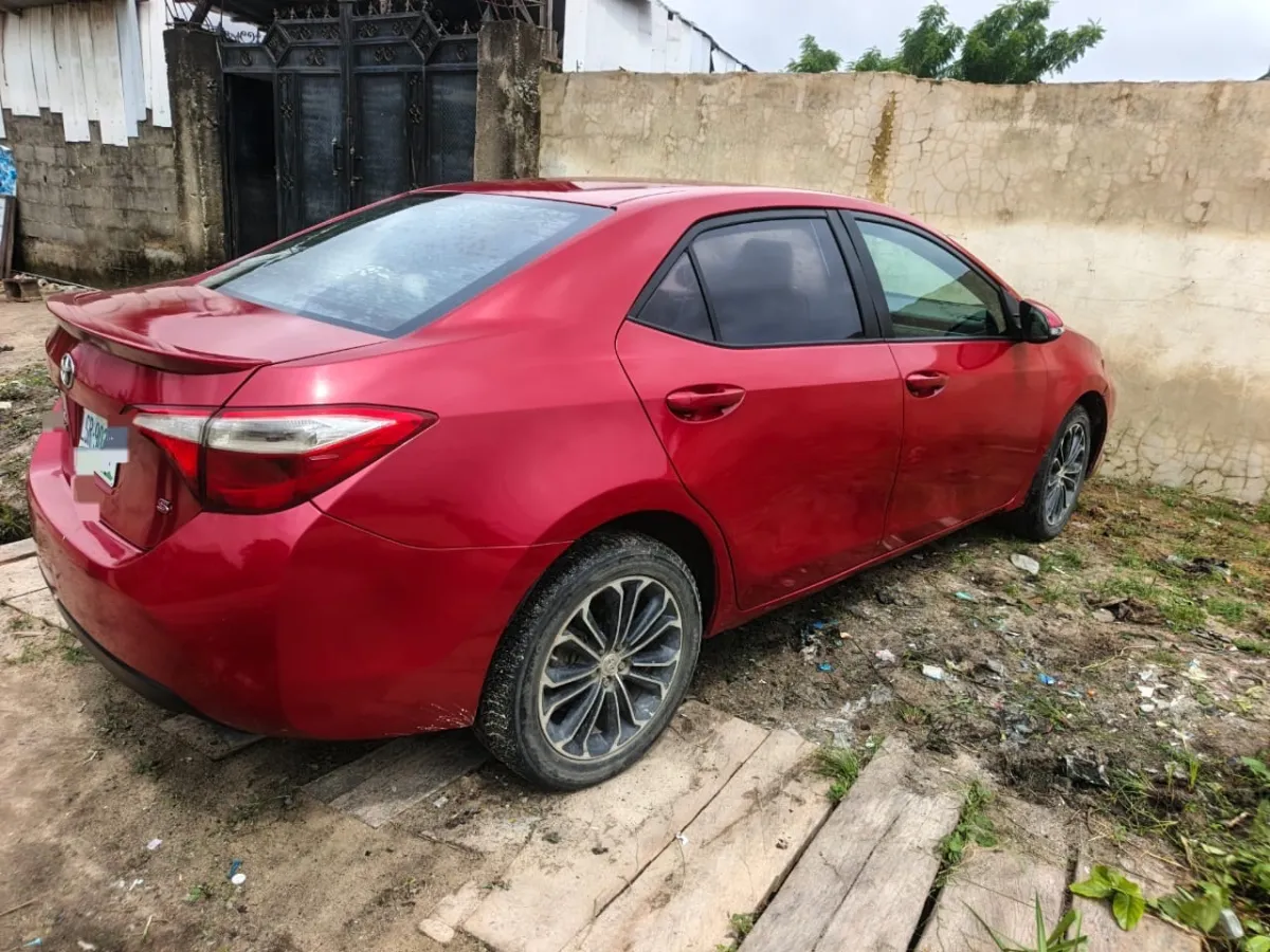 Few Months Used 2015 Toyota Corolla Sports - Image 7