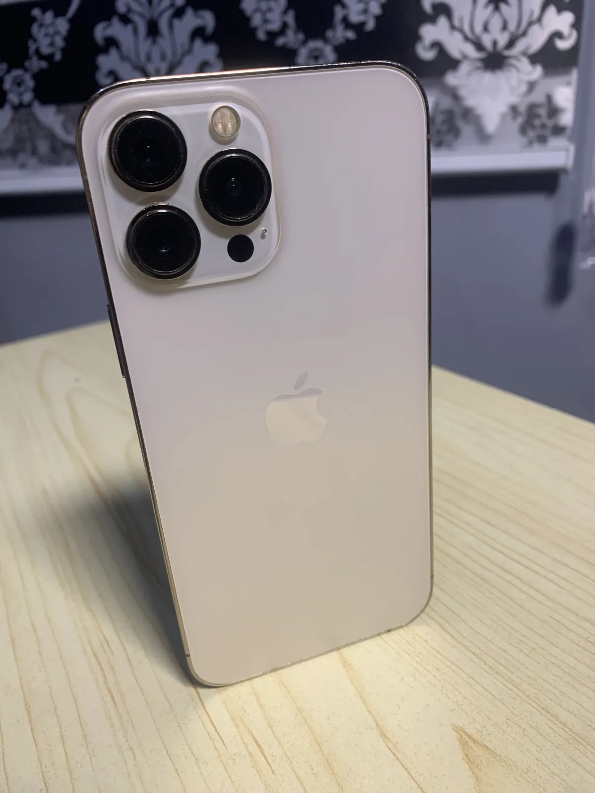 iPhone 13 Pro Max (locked WiFi only) - Image 4