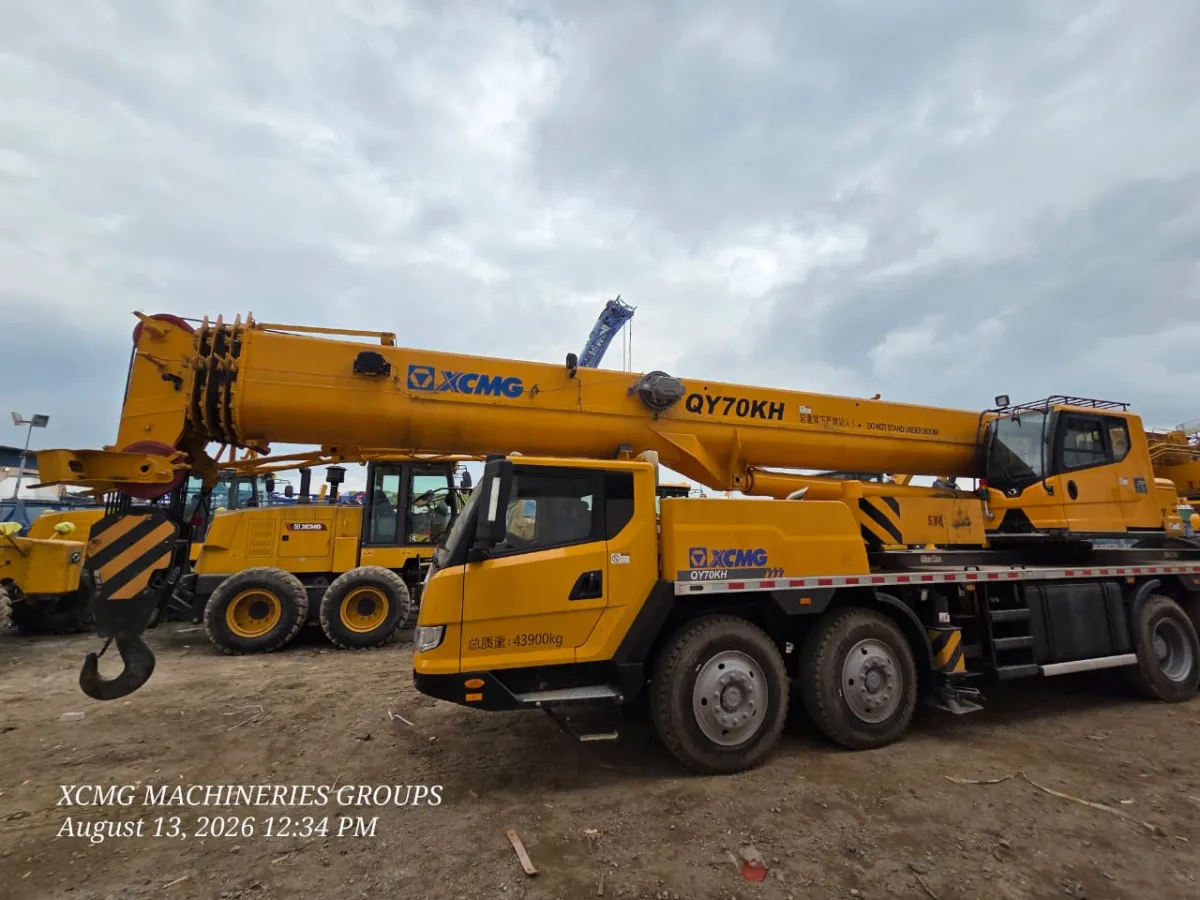 BRAND NEW XCMG 70 TONS MOBILE CRANE - Image 2