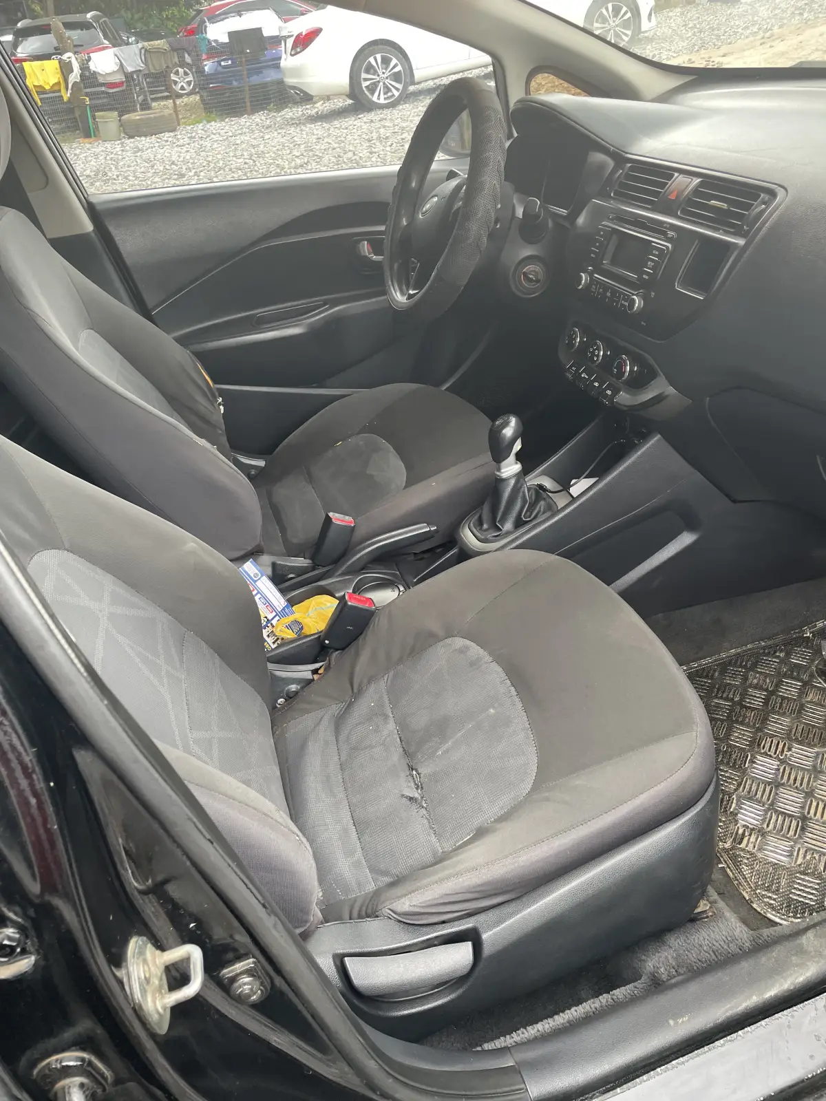 Locally used 2012 Kia Rio in a pristine condition available for sale - Image 3