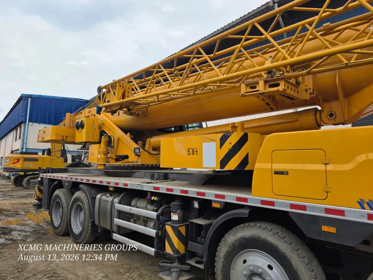 BRAND NEW XCMG 70 TONS MOBILE CRANE - Image 5