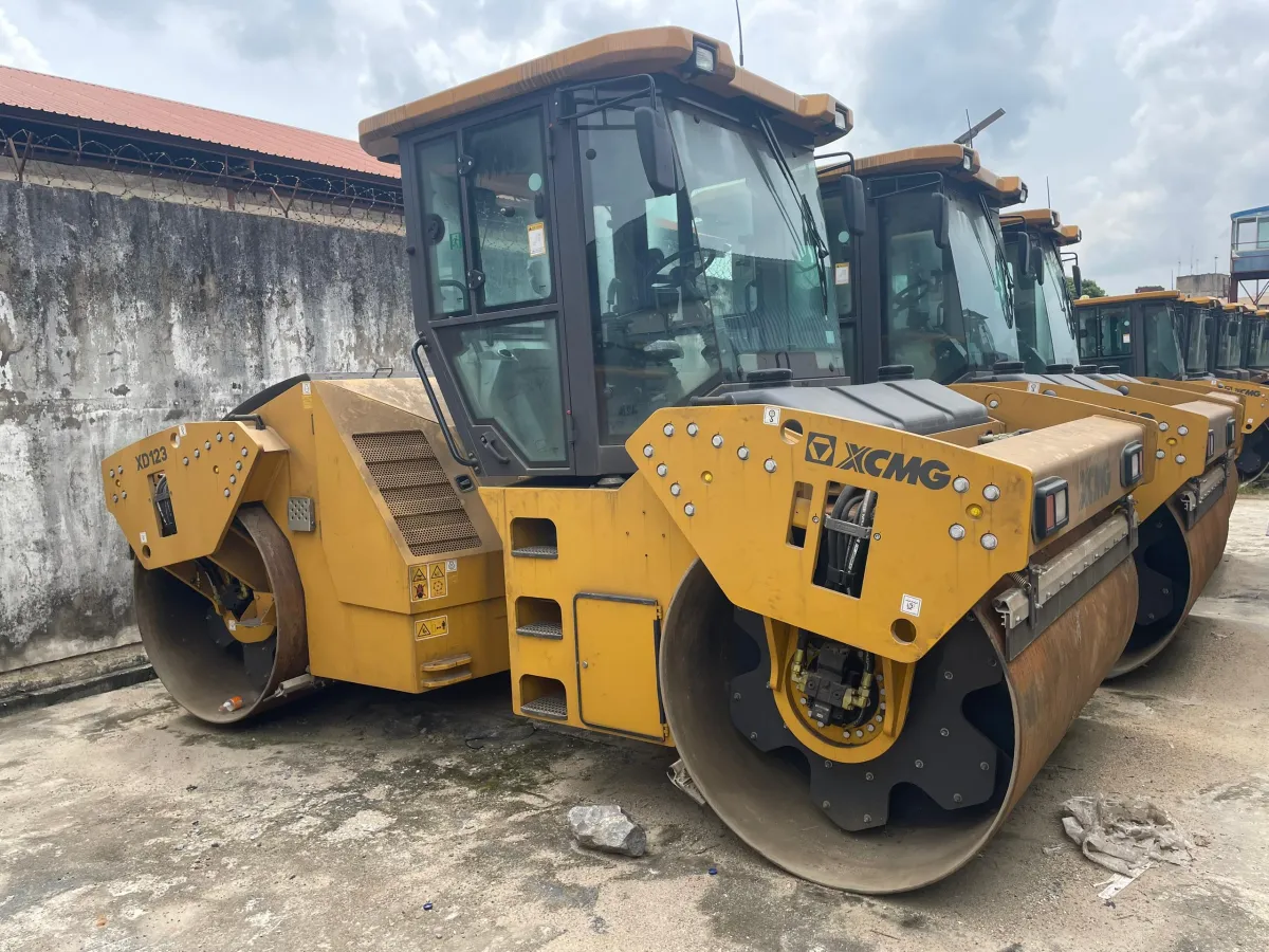 BRAND NEW XCMG VIBRATION ROLLER - Image 4