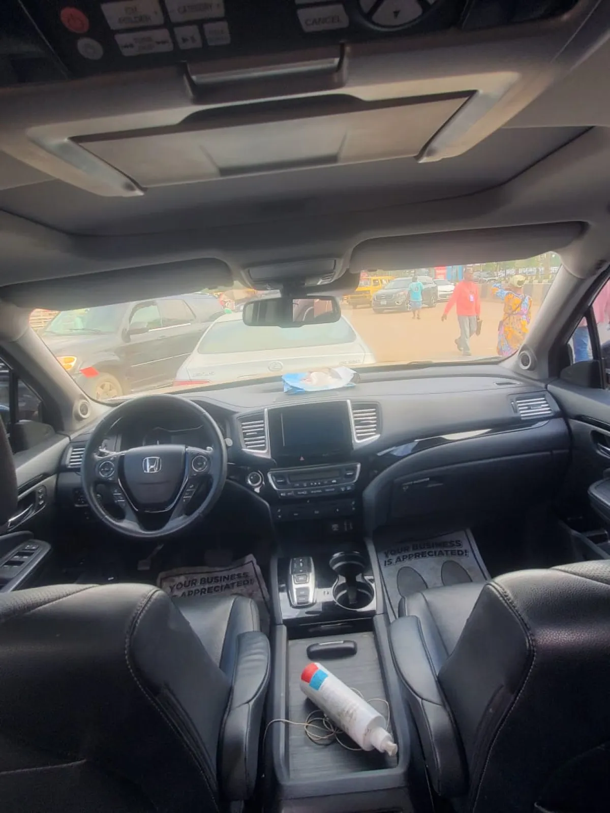 Honda Pilot 2017 Executive Jeep - Image 2