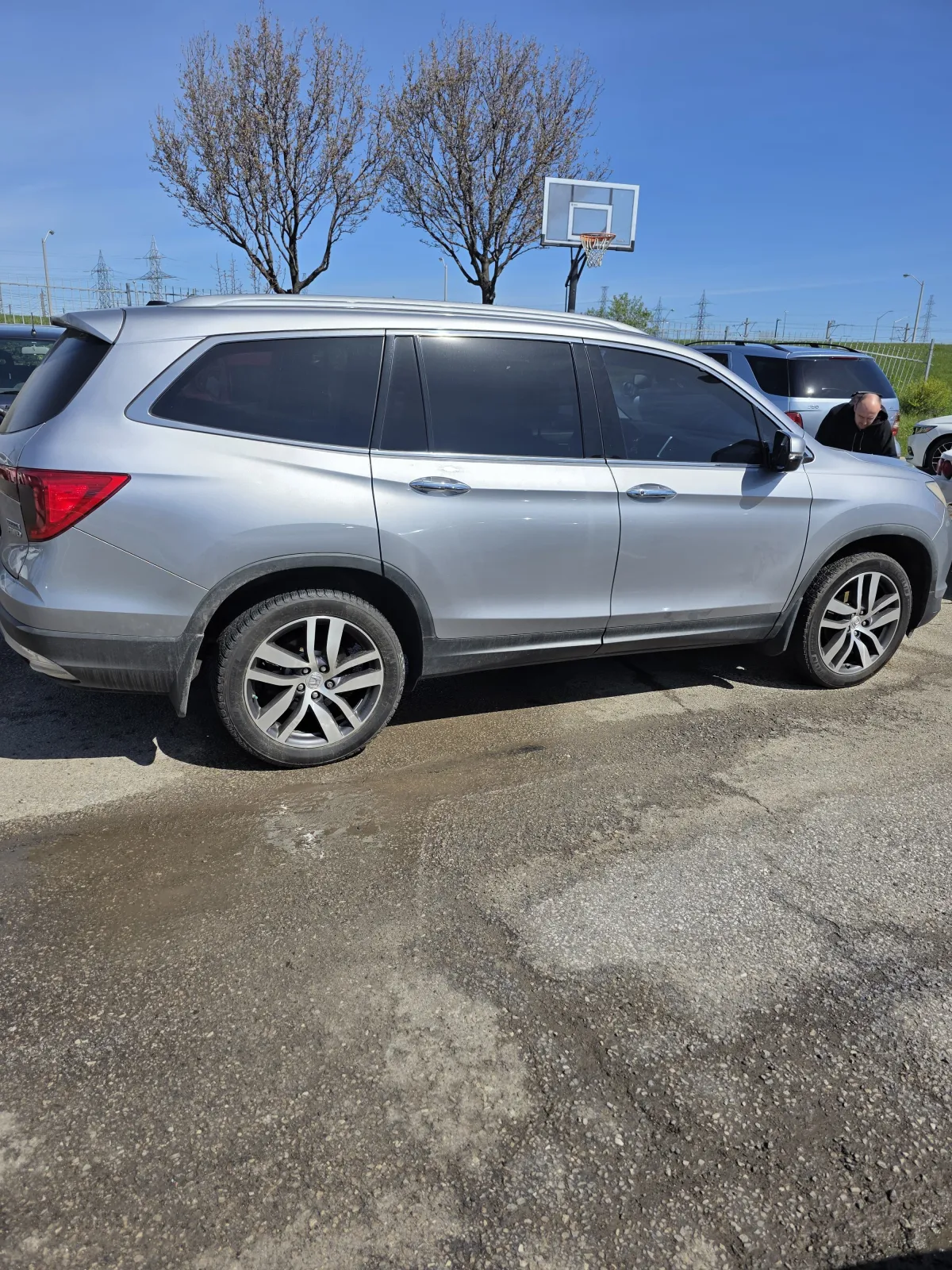 Honda Pilot 2017 Executive Jeep - Image 6