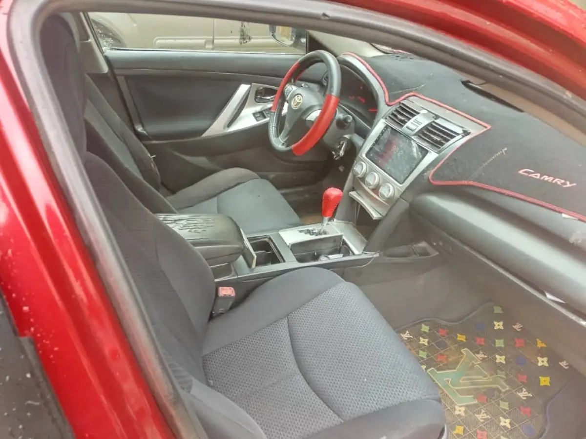 Toyota Camry 2010 with venza untampered engine available for 7.5m - Image 5