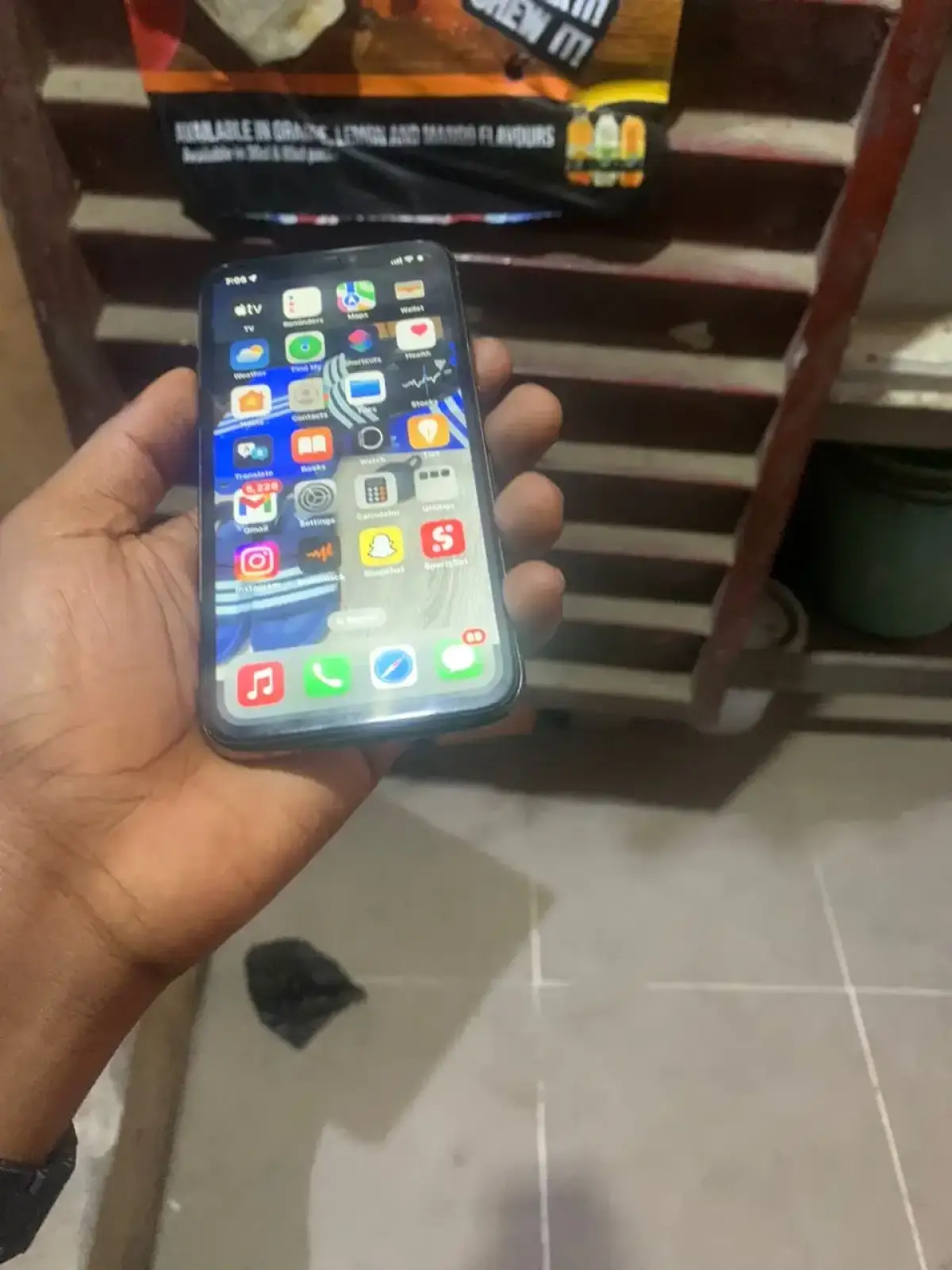 iPhone 11 Pro - Image 5