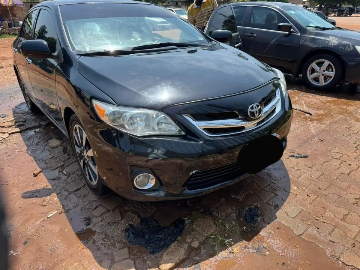 2011 TOYOTA COROLLA LE FOR SALE - Image 1