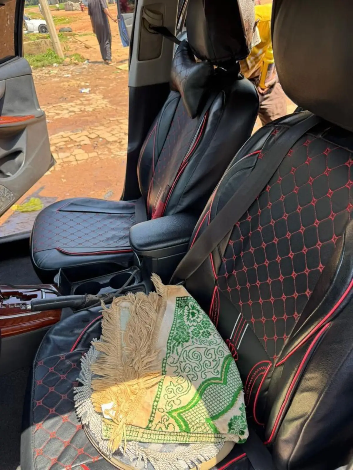 2011 TOYOTA COROLLA LE FOR SALE - Image 3