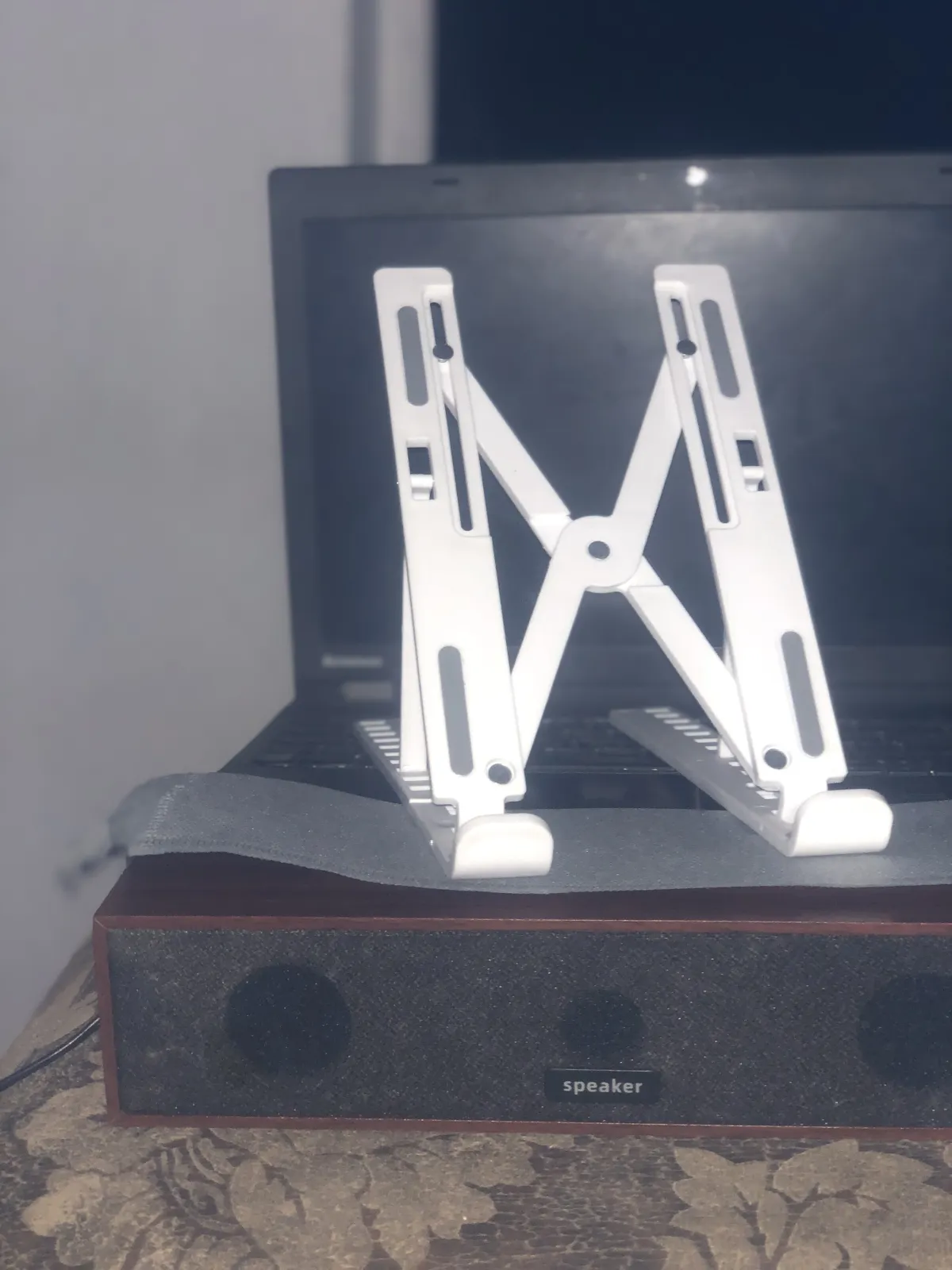10 Steps Laptop Stand - Image 6