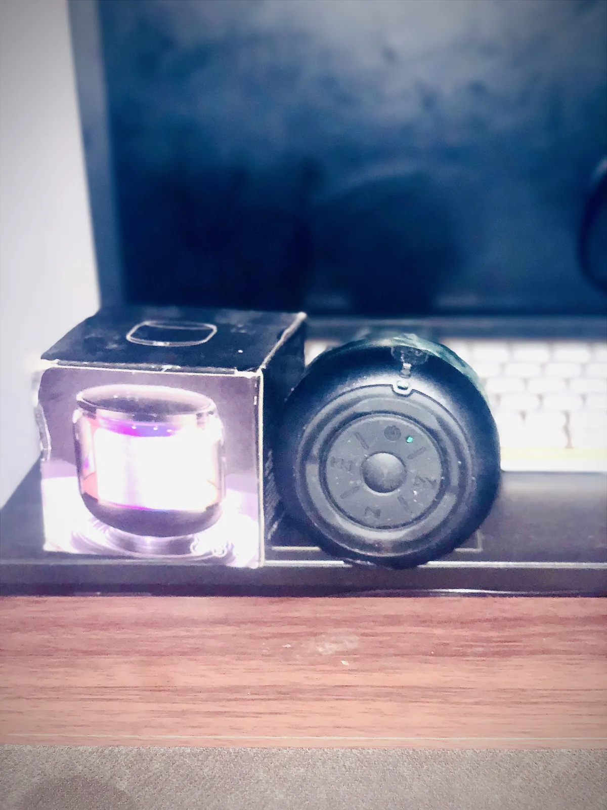 Bluetooth Long lasting battery Speaker - Small but Powerful - Image 6