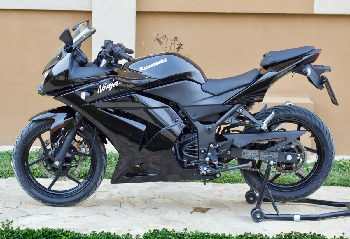Kawasaki Ninja power bike - Image 6