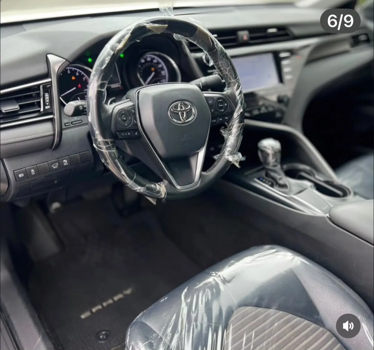 TOYOTA CAMRY 2020 - Image 2