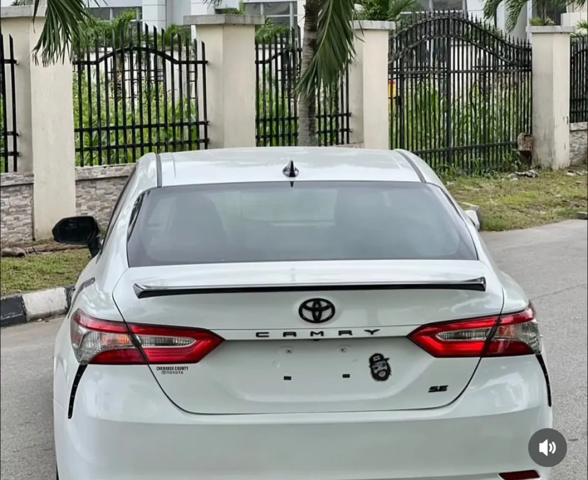 TOYOTA CAMRY 2020 - Image 4