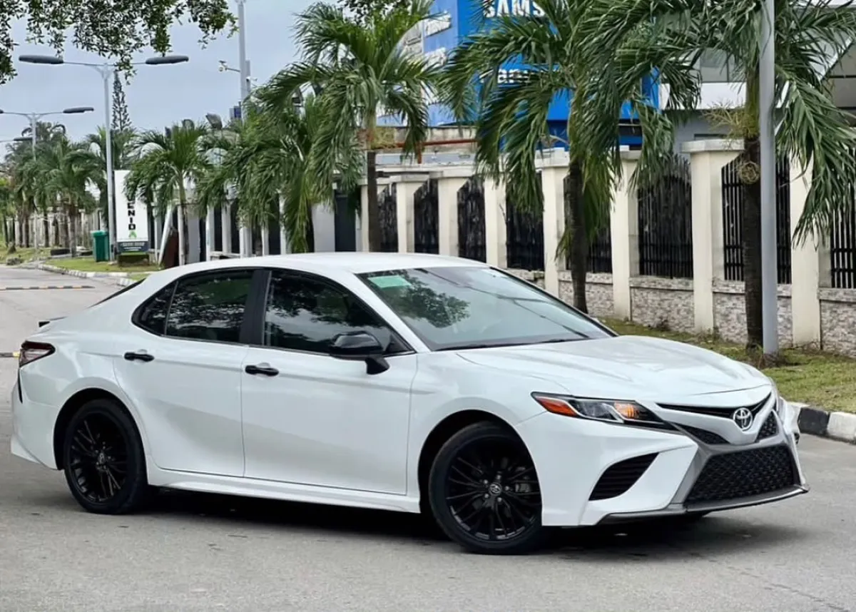 TOYOTA CAMRY 2020 - Image 5