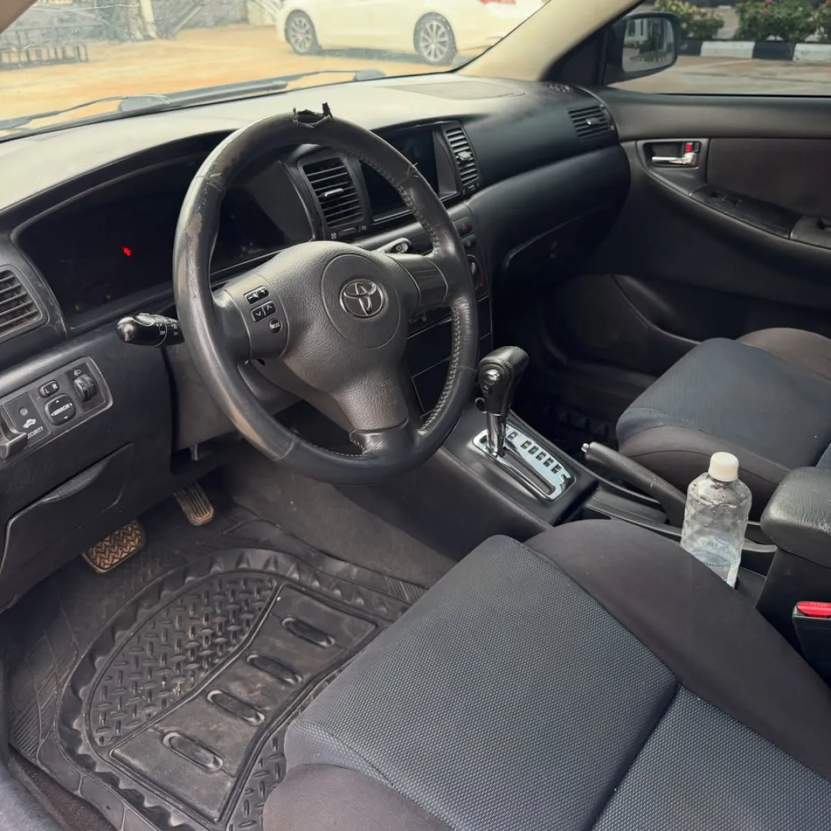 Toyota Corolla Obama - Image 9