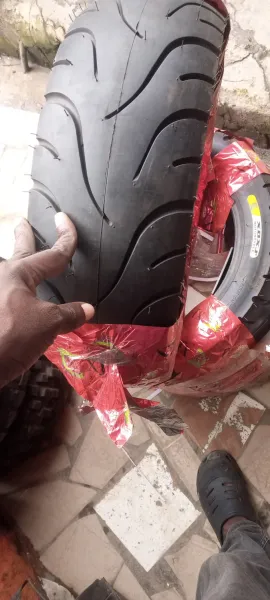Scooter tyers