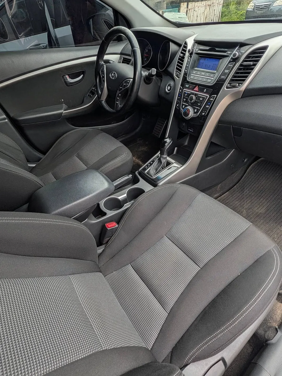 Hyundai Elantra GT 2013 - Image 8