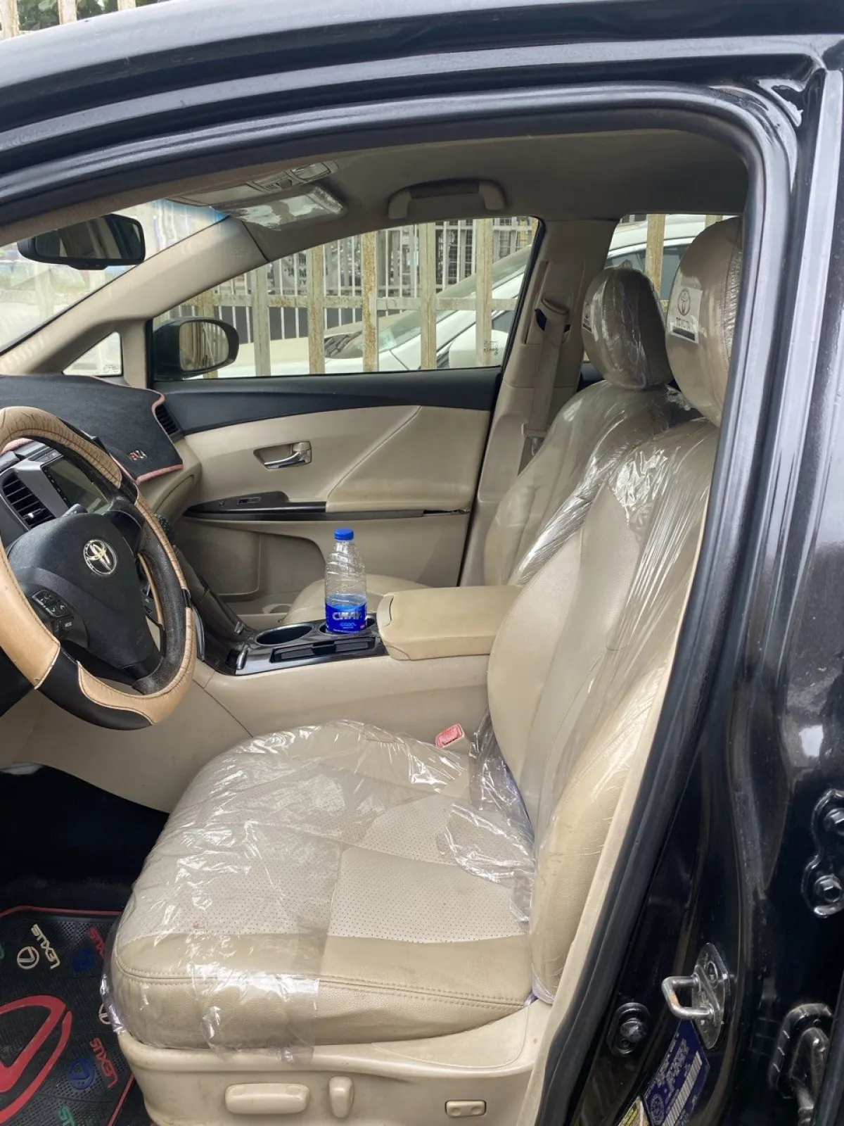 TOYOTA VENZA 2010 MODEL NIGERIAN USED - Image 5