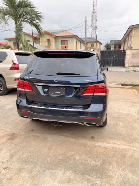 MERCEDES BENZ 2017 GLE 4MATIC
