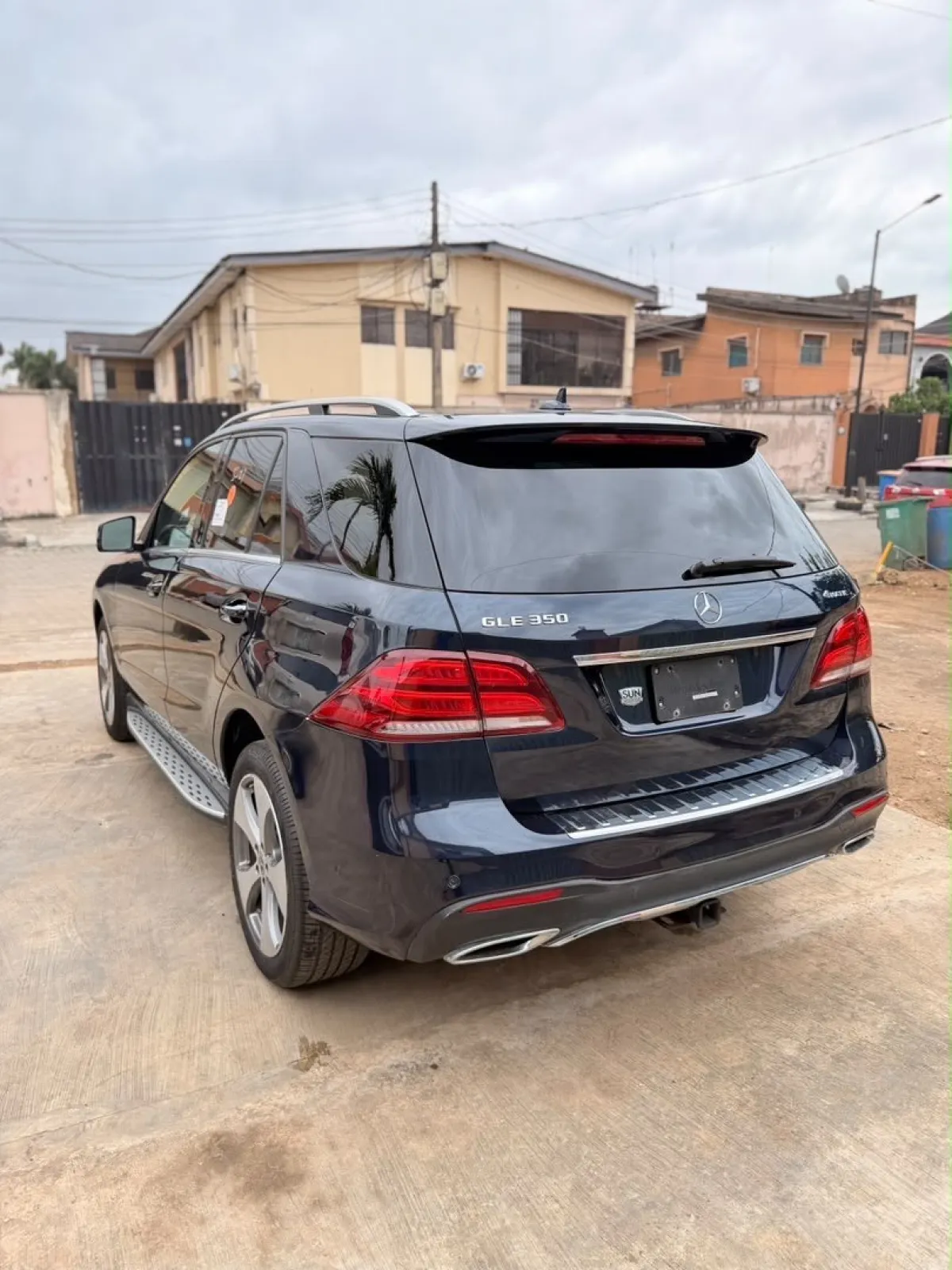 MERCEDES BENZ 2017 GLE 4MATIC - Image 3