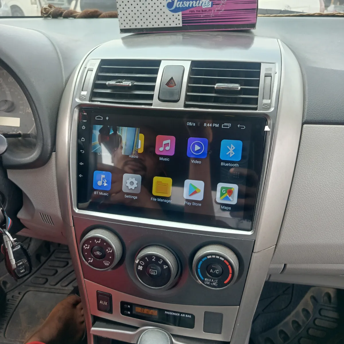 Android car screenreverse camera for Corolla 2008-2012 model - Image 2