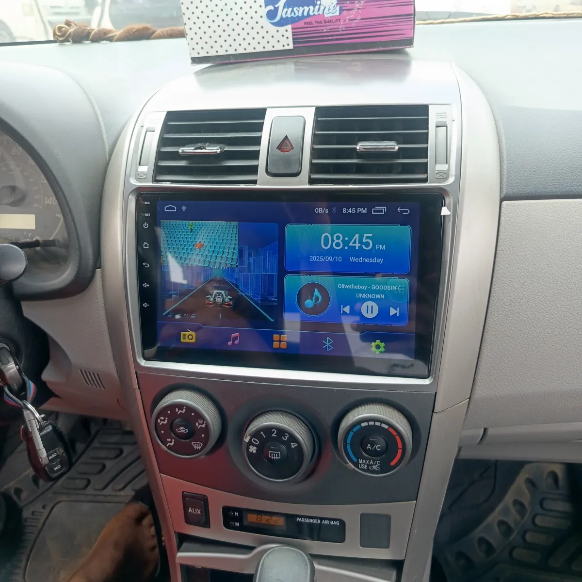 Android car screenreverse camera for Corolla 2008-2012 model - Image 3
