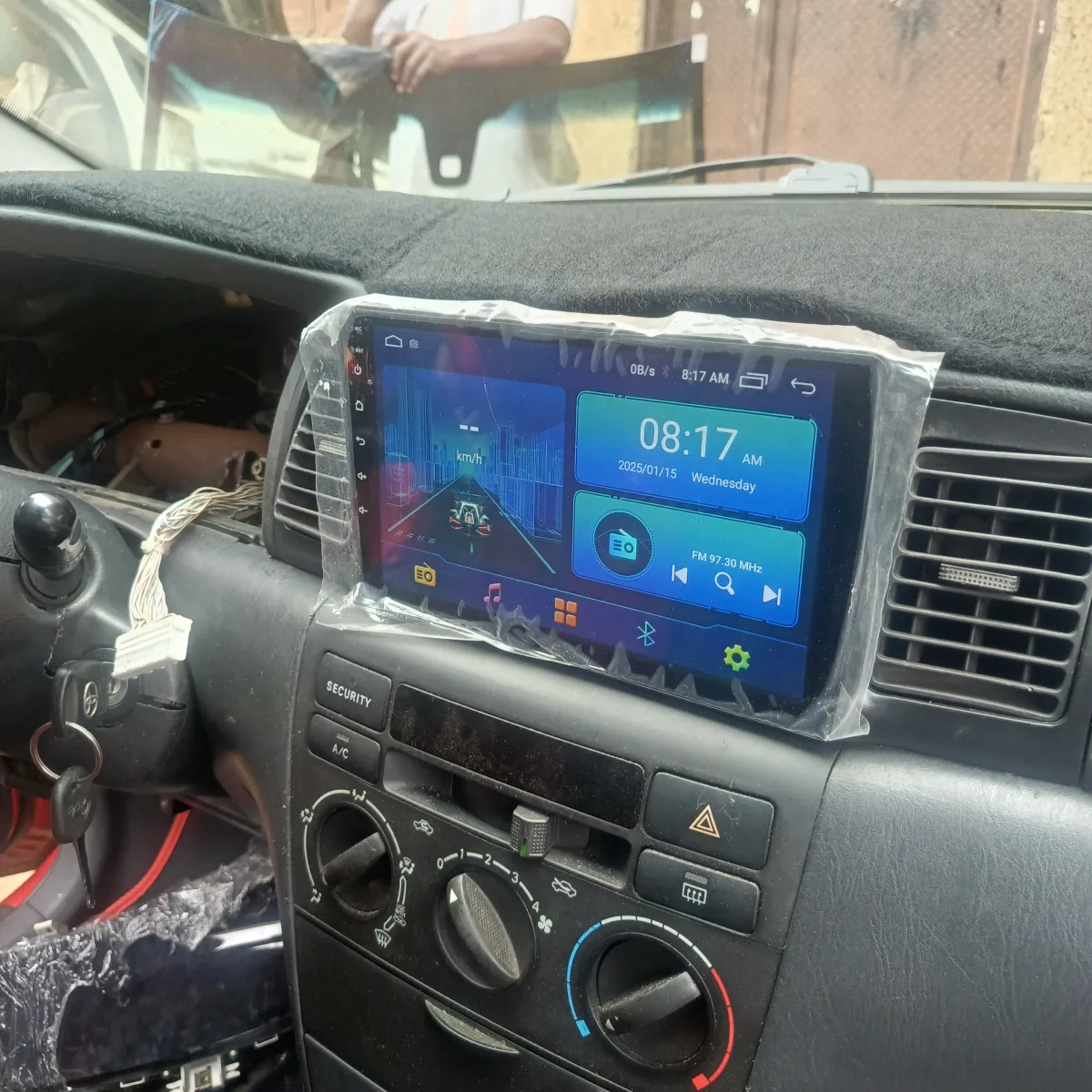 Android car screen for Toyota Corolla 2005-2007 model with reverse camera - Image 3