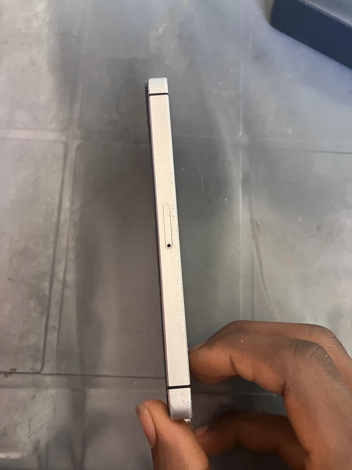 iPhone SE 1st Gen 16GB Touch ID Working - Image 3