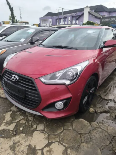 TOKUNBO HYUNDAI VELOSTER 2011 MODEL FULL OPTION