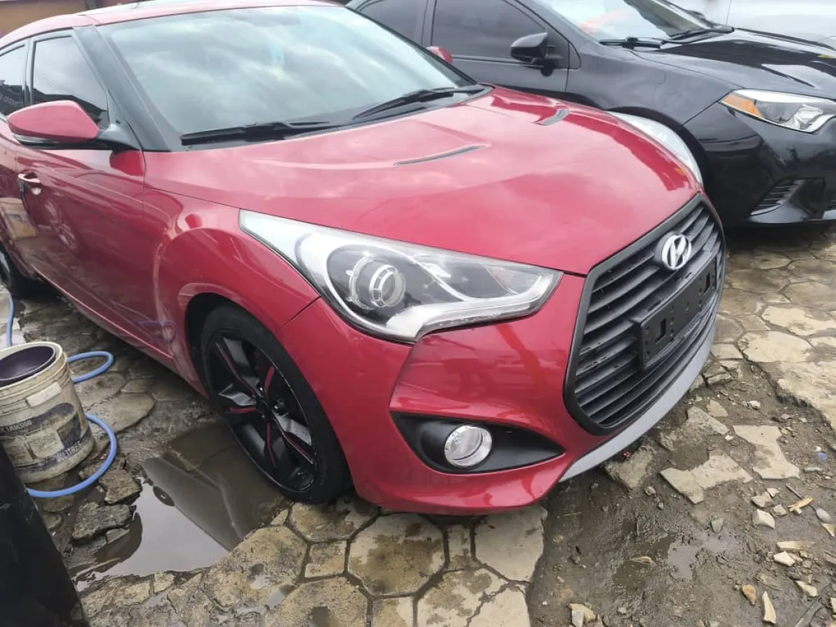 TOKUNBO HYUNDAI VELOSTER 2011 MODEL FULL OPTION - Image 2