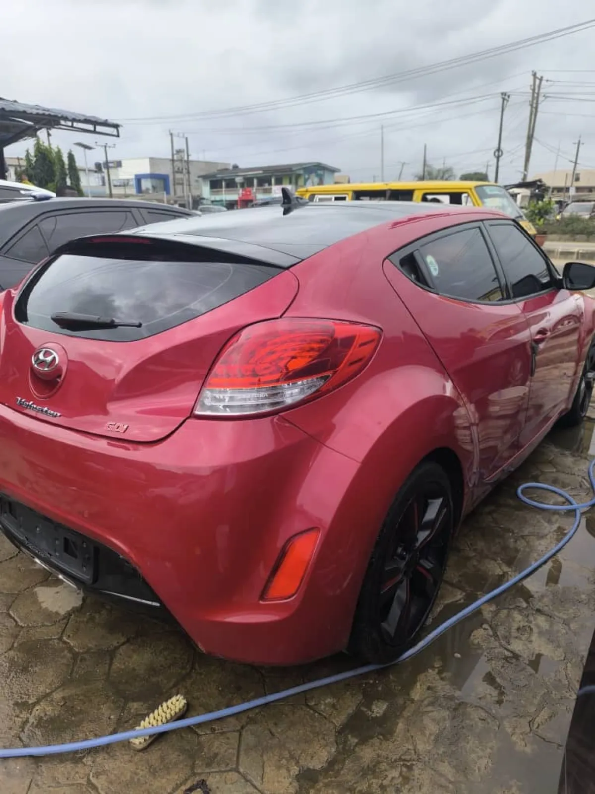 TOKUNBO HYUNDAI VELOSTER 2011 MODEL FULL OPTION - Image 9