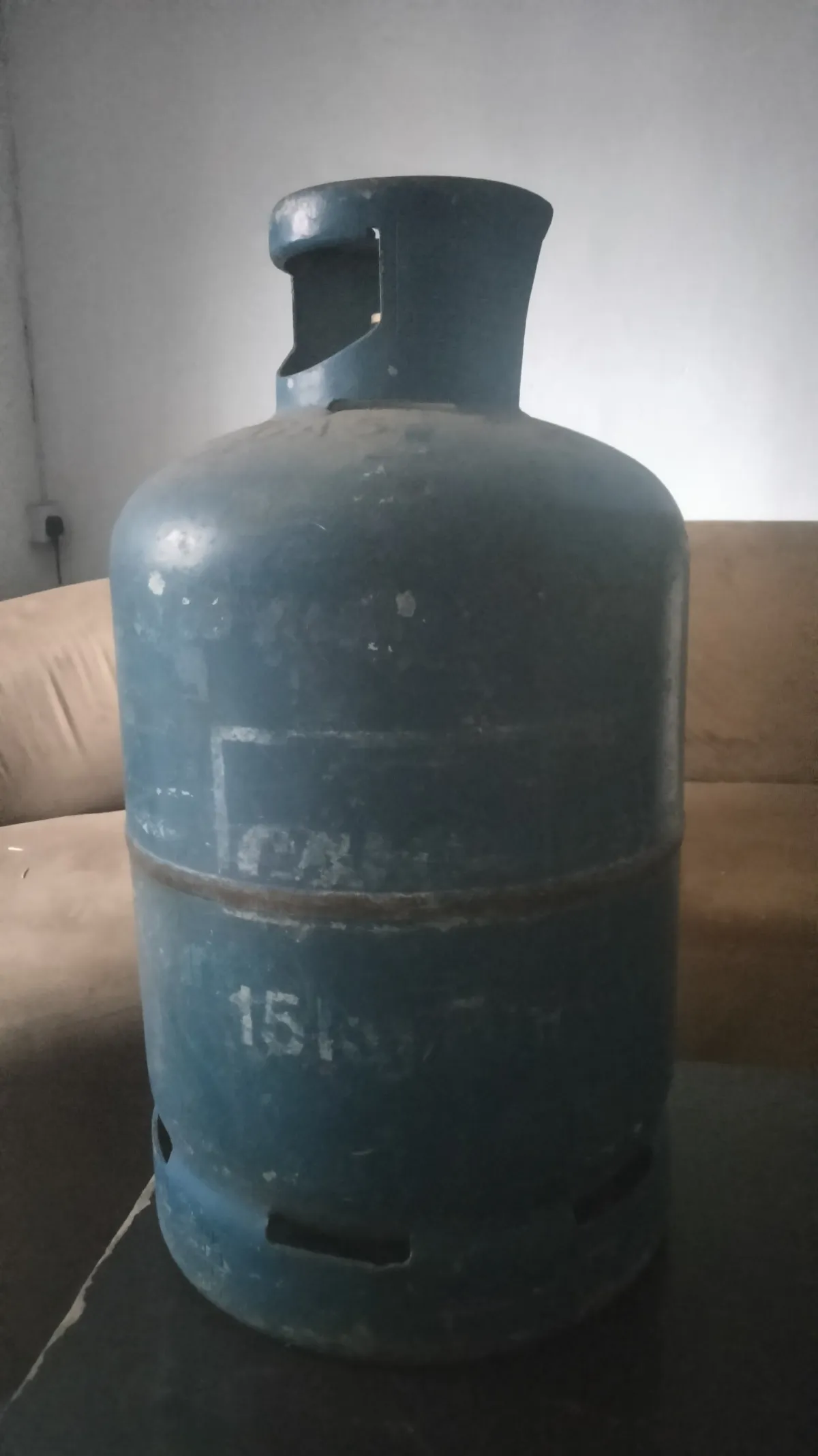 15kg gas cylinder for sale - Image 6
